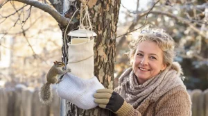Attention, vos oiseaux sont en danger : pourquoi glisser un savon dans une chaussette peut les sauver